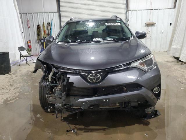 Photo 4 VIN: JTMRFREV3HJ116085 - TOYOTA RAV4 