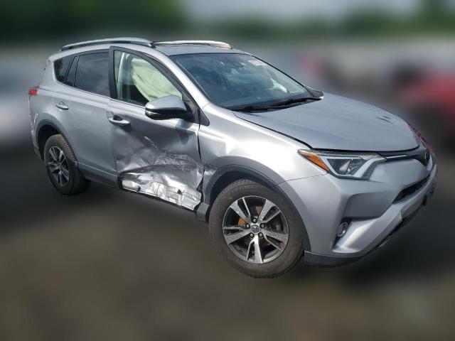 Photo 3 VIN: JTMRFREV3JD239826 - TOYOTA RAV4 