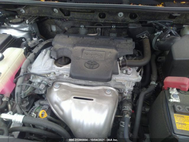 Photo 9 VIN: JTMRFREV3JJ233395 - TOYOTA RAV4 