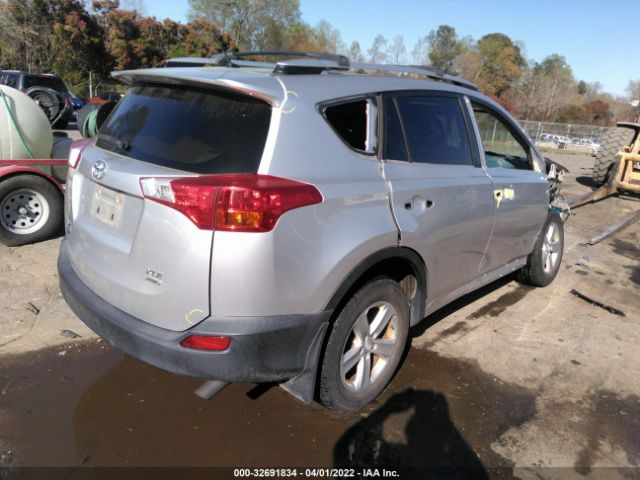 Photo 3 VIN: JTMRFREV4D5025930 - TOYOTA RAV4 