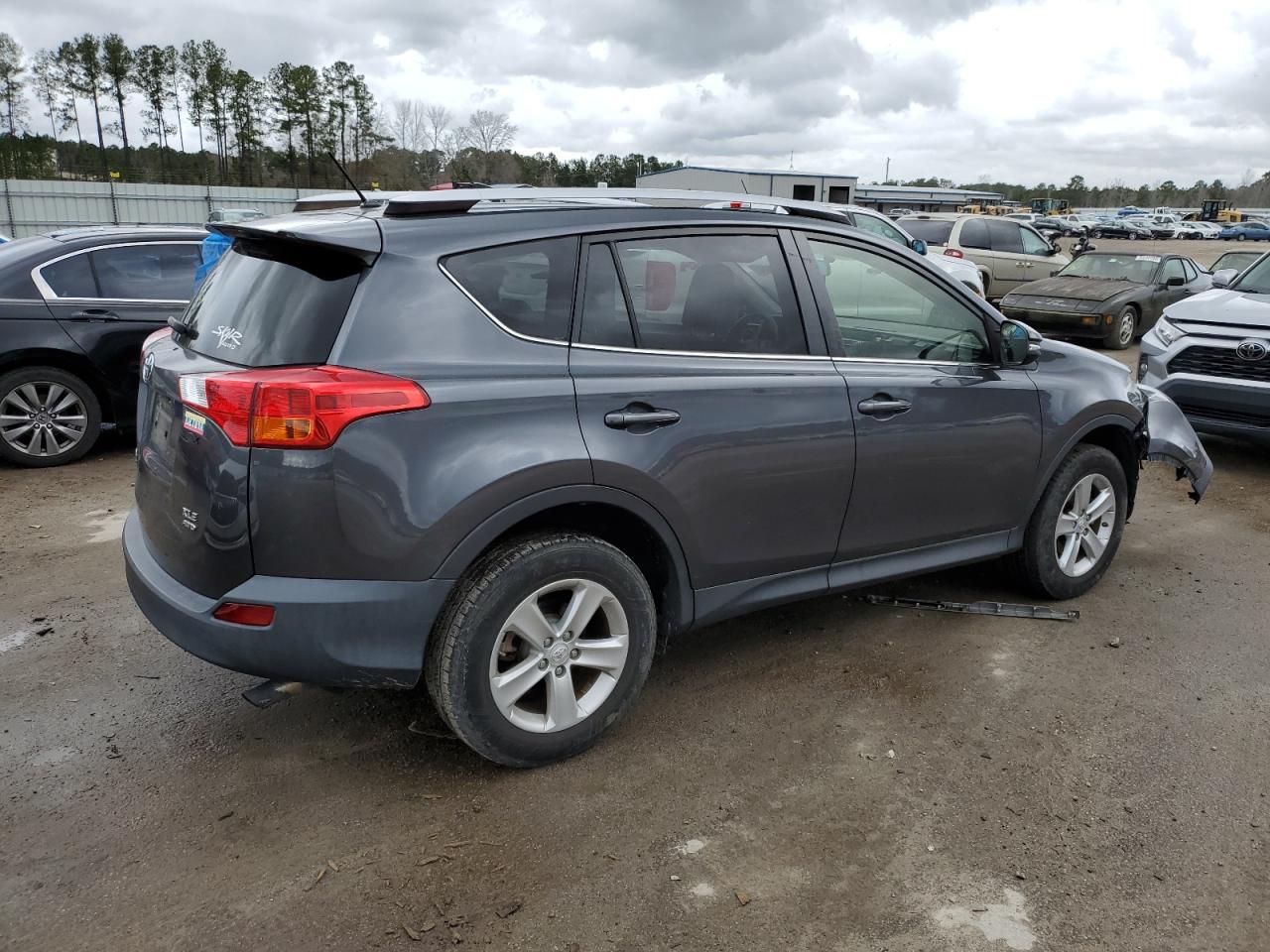 Photo 2 VIN: JTMRFREV4DD019387 - TOYOTA RAV 4 