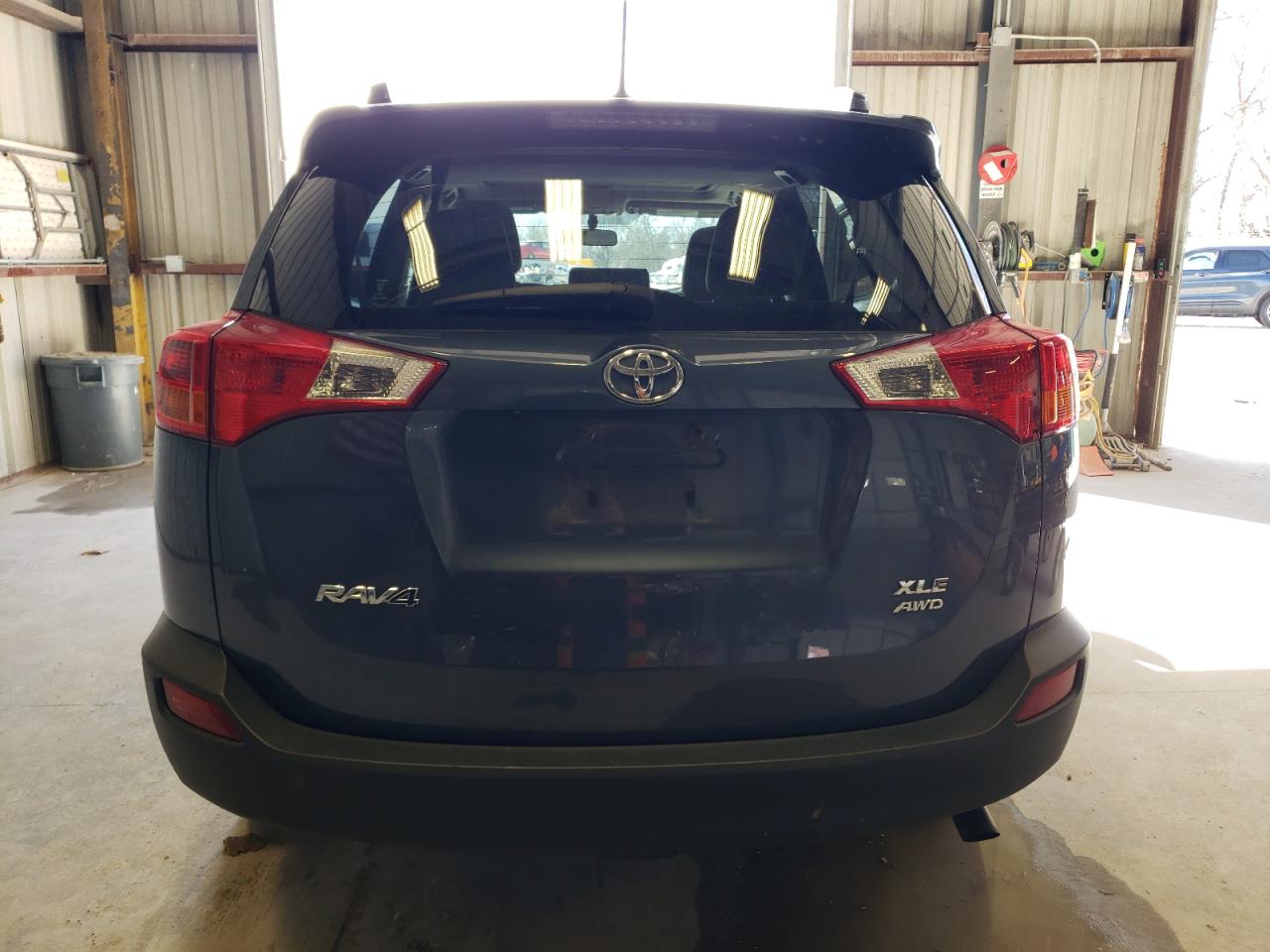 Photo 5 VIN: JTMRFREV4ED056926 - TOYOTA RAV 4 