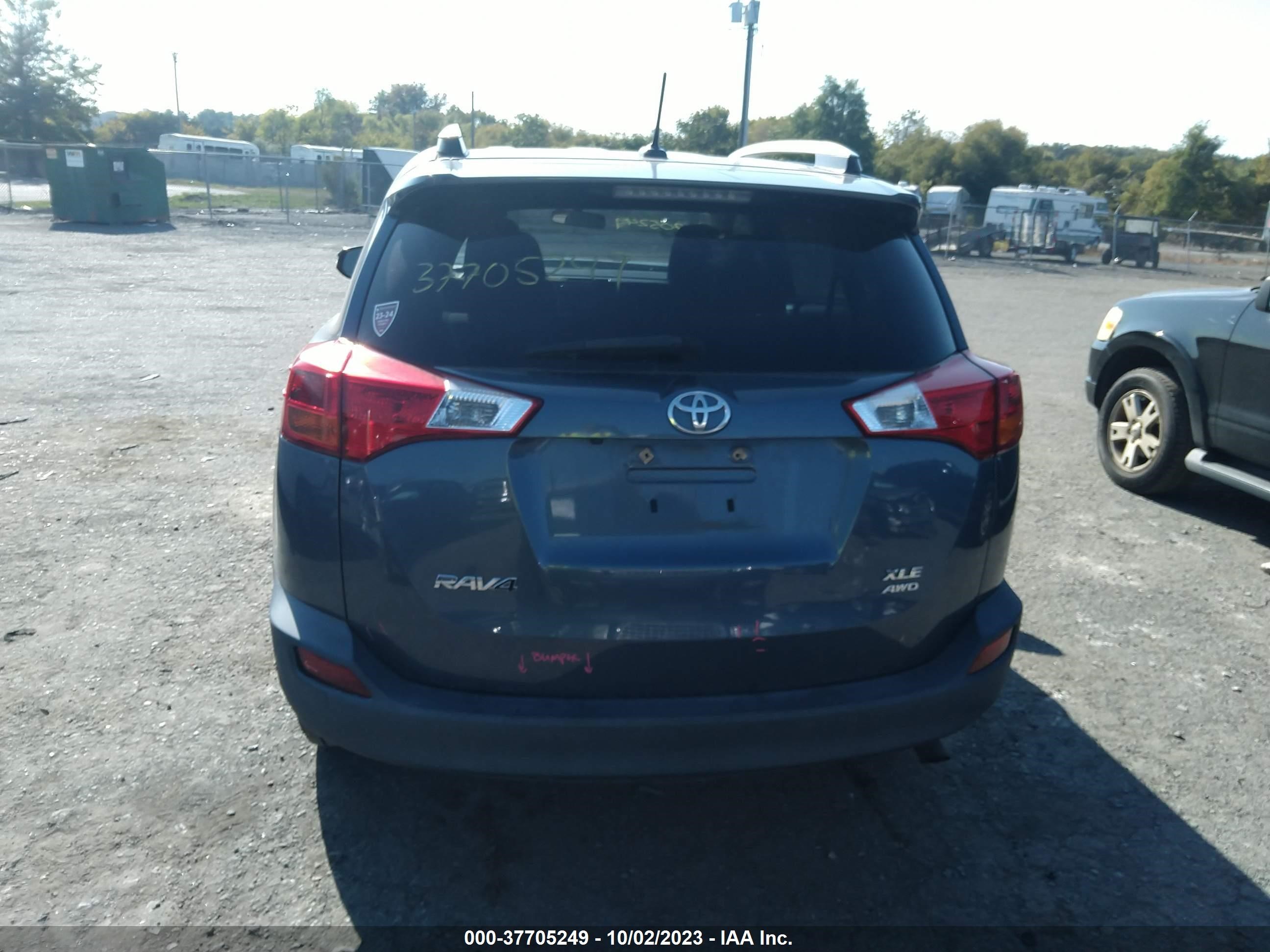 Photo 15 VIN: JTMRFREV4ED072656 - TOYOTA RAV 4 