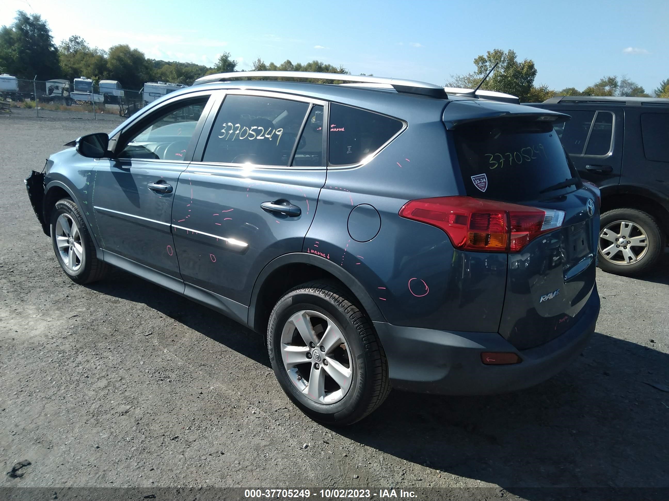 Photo 2 VIN: JTMRFREV4ED072656 - TOYOTA RAV 4 