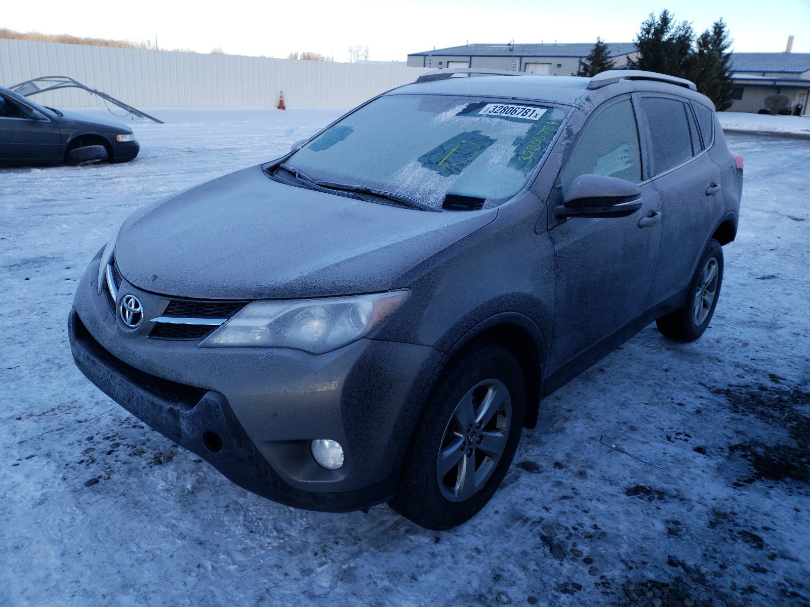 Photo 1 VIN: JTMRFREV4FD103115 - TOYOTA RAV4 XLE 