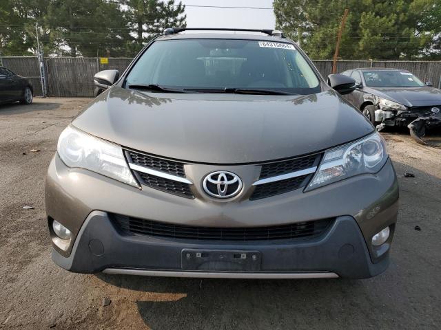 Photo 4 VIN: JTMRFREV4FD128435 - TOYOTA RAV4 XLE 