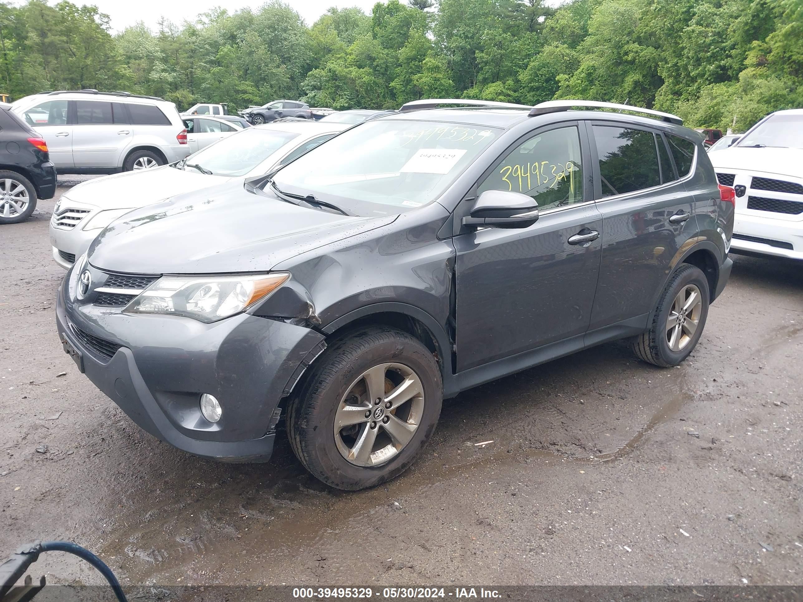 Photo 1 VIN: JTMRFREV4FD167168 - TOYOTA RAV 4 