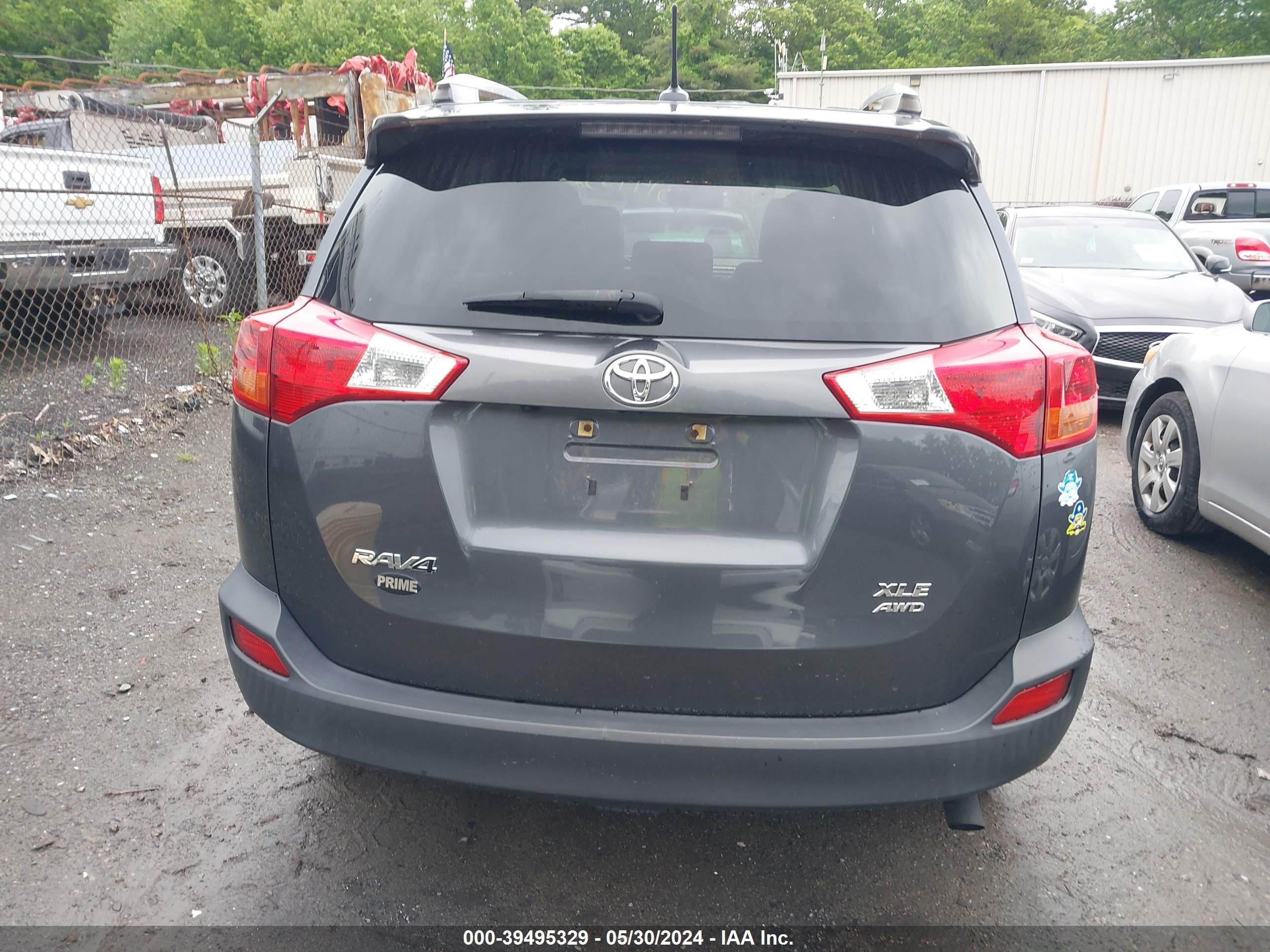 Photo 15 VIN: JTMRFREV4FD167168 - TOYOTA RAV 4 