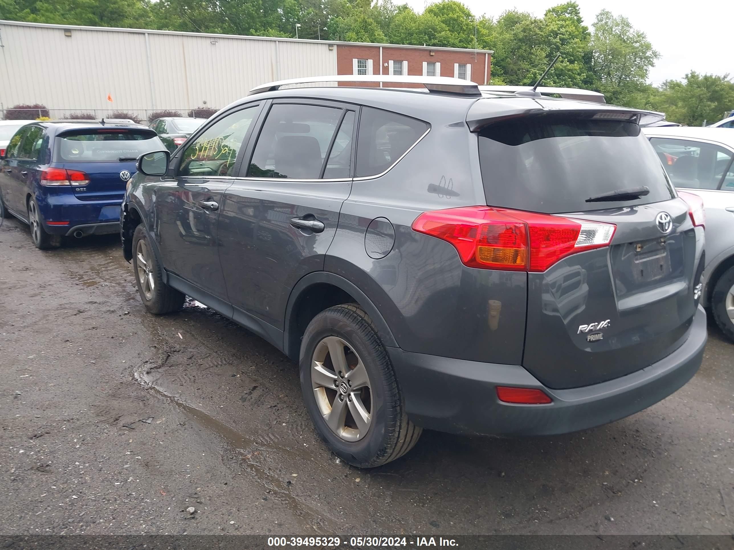 Photo 2 VIN: JTMRFREV4FD167168 - TOYOTA RAV 4 