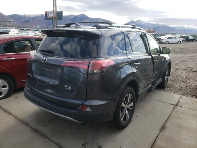 Photo 3 VIN: JTMRFREV4HD205520 - TOYOTA RAV4 XLE 