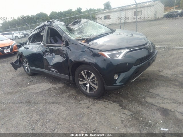 Photo 0 VIN: JTMRFREV4HJ106035 - TOYOTA RAV4 