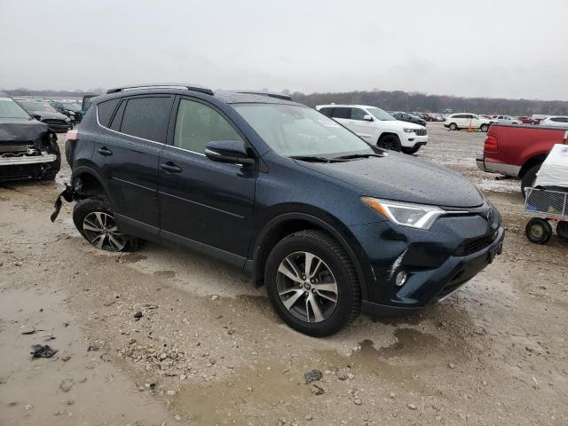 Photo 3 VIN: JTMRFREV4HJ163514 - TOYOTA RAV4 XLE 