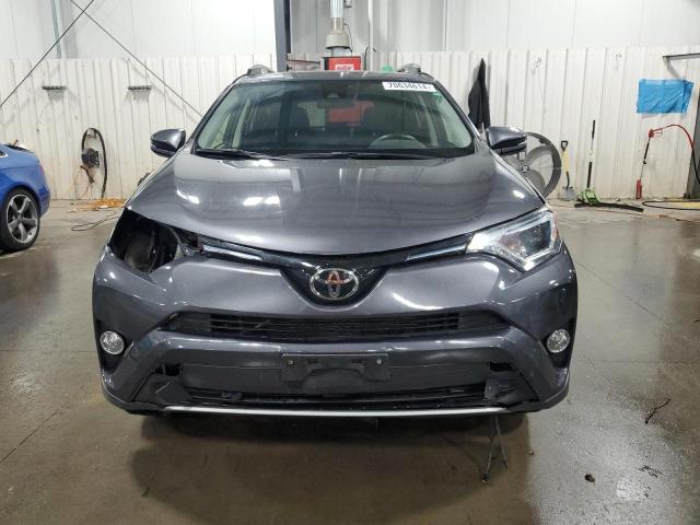 Photo 4 VIN: JTMRFREV4HJ173301 - TOYOTA RAV4 XLE 