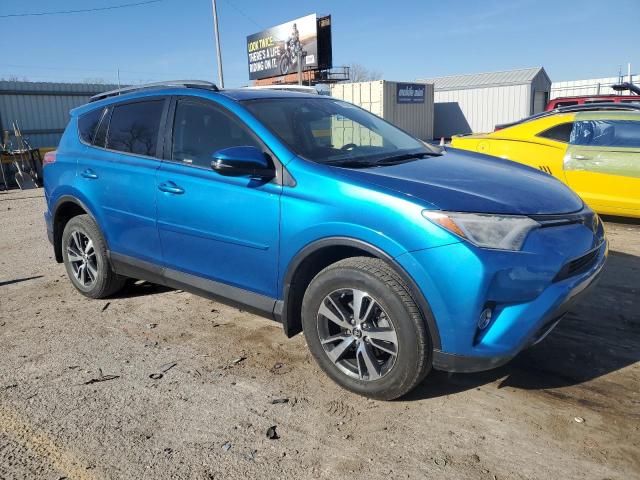 Photo 3 VIN: JTMRFREV4HJ706490 - TOYOTA RAV4 XLE 