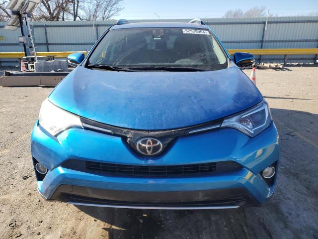 Photo 4 VIN: JTMRFREV4HJ706490 - TOYOTA RAV4 XLE 