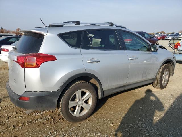 Photo 2 VIN: JTMRFREV5DD004560 - TOYOTA RAV4 XLE 