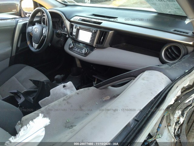 Photo 4 VIN: JTMRFREV5DD037977 - TOYOTA RAV4 