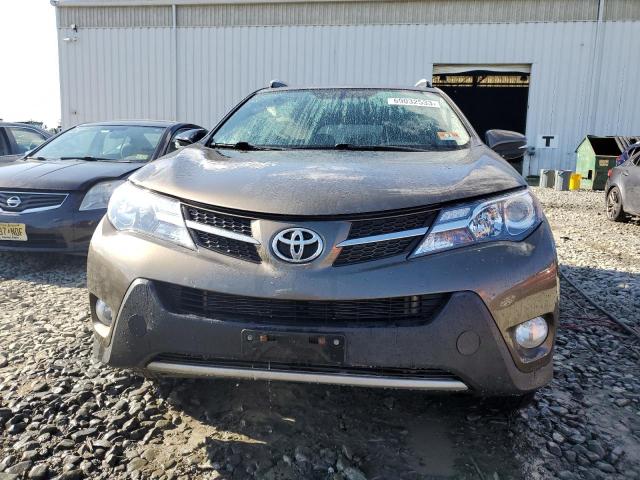 Photo 4 VIN: JTMRFREV5FD117024 - TOYOTA RAV4 XLE 