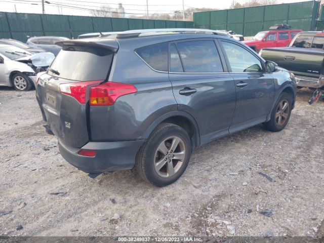 Photo 3 VIN: JTMRFREV5FD154963 - TOYOTA RAV4 