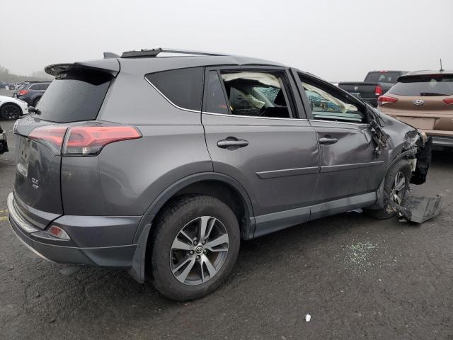 Photo 2 VIN: JTMRFREV5HJ112023 - TOYOTA RAV4 XLE 