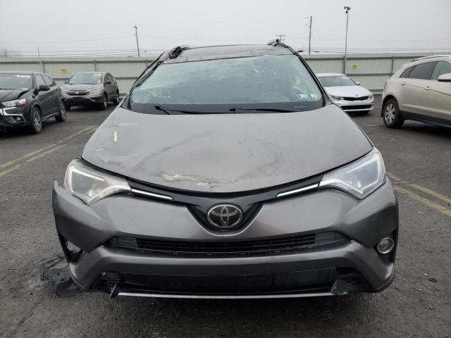 Photo 4 VIN: JTMRFREV5HJ112023 - TOYOTA RAV4 XLE 