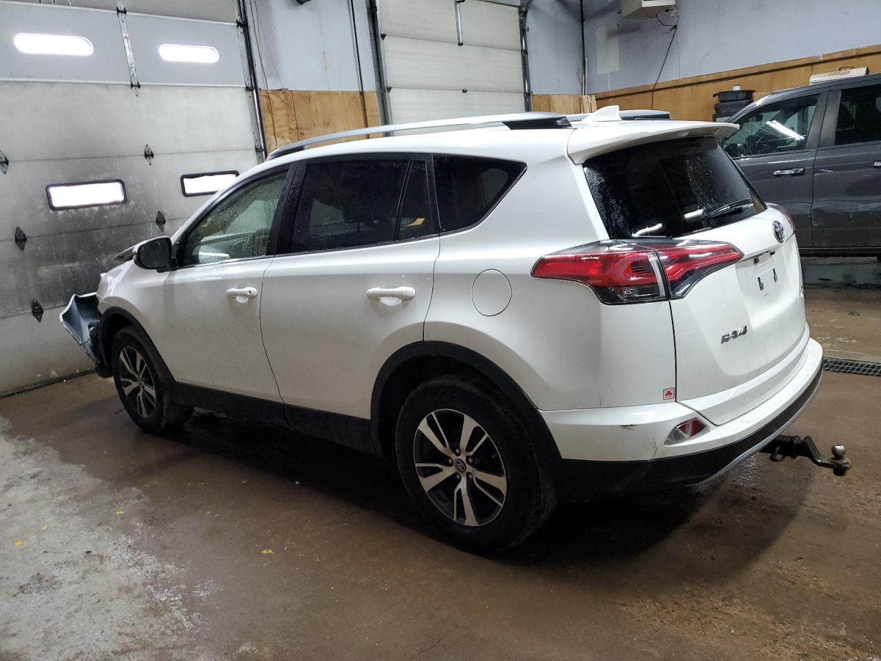 Photo 1 VIN: JTMRFREV5HJ174215 - TOYOTA RAV 4 