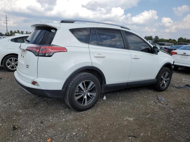 Photo 2 VIN: JTMRFREV5HJ702402 - TOYOTA RAV4 XLE 