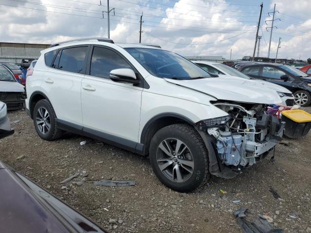 Photo 3 VIN: JTMRFREV5HJ702402 - TOYOTA RAV4 XLE 