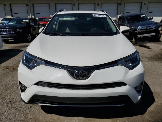 Photo 4 VIN: JTMRFREV5HJ712346 - TOYOTA RAV4 XLE 