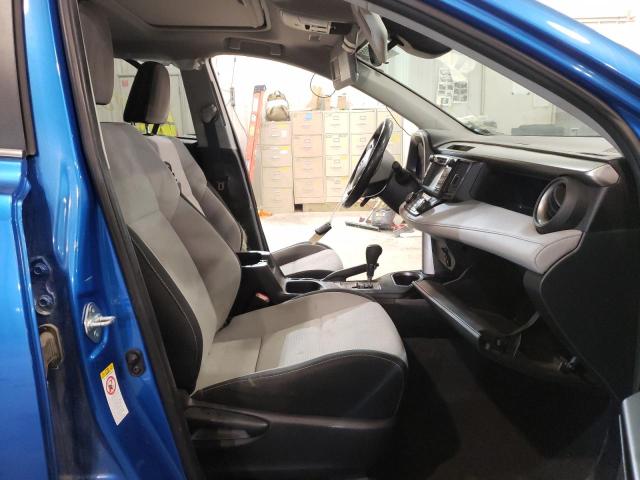 Photo 4 VIN: JTMRFREV5HJ714095 - TOYOTA RAV4 XLE 