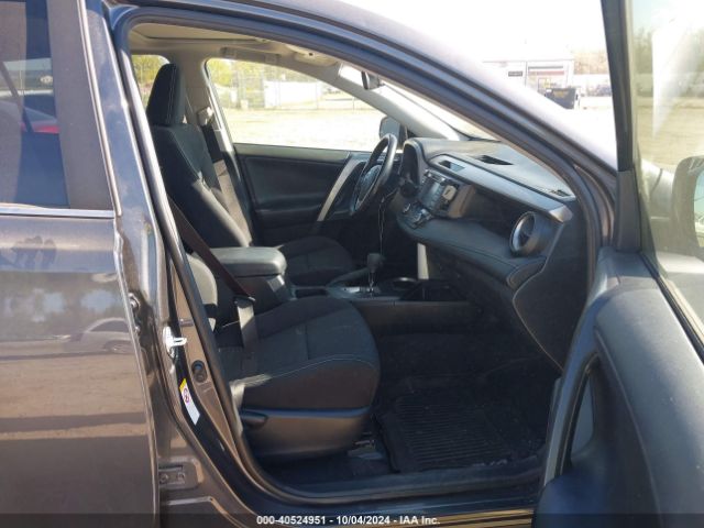 Photo 4 VIN: JTMRFREV5JD231596 - TOYOTA RAV4 