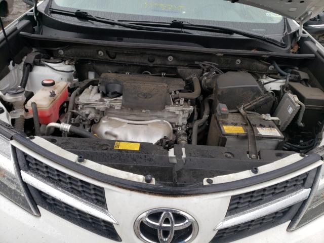 Photo 6 VIN: JTMRFREV6FD134379 - TOYOTA RAV4 XLE 