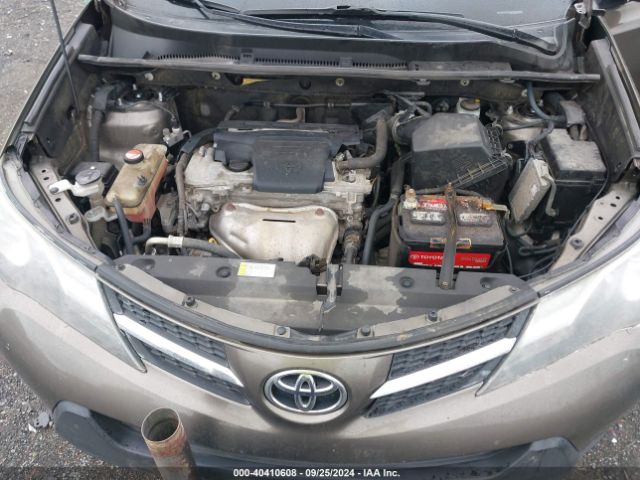 Photo 9 VIN: JTMRFREV6FD151554 - TOYOTA RAV4 