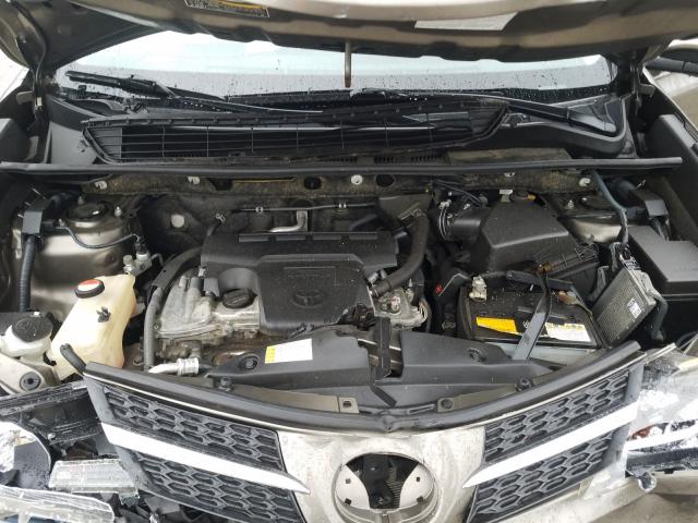 Photo 6 VIN: JTMRFREV6FD158178 - TOYOTA RAV4 XLE 