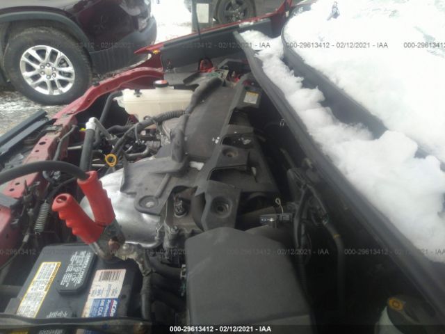 Photo 9 VIN: JTMRFREV6GJ097403 - TOYOTA RAV4 