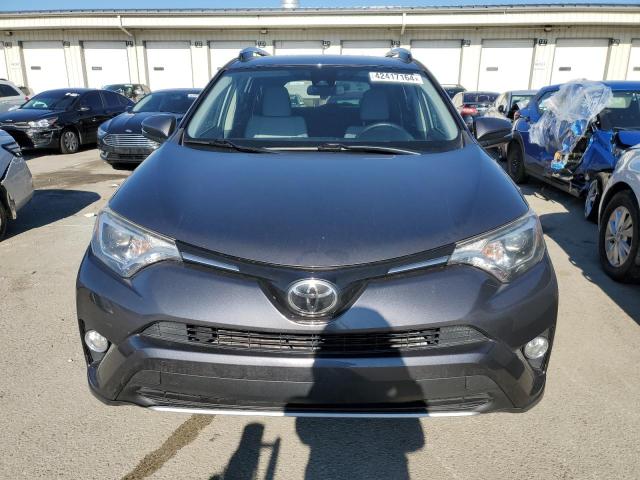 Photo 4 VIN: JTMRFREV6JJ207406 - TOYOTA RAV4 