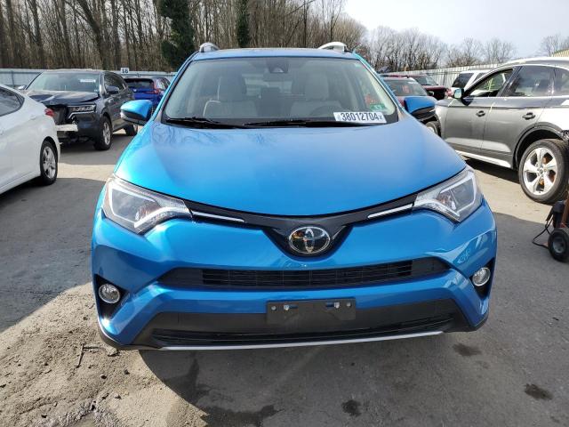 Photo 4 VIN: JTMRFREV6JJ732918 - TOYOTA RAV4 