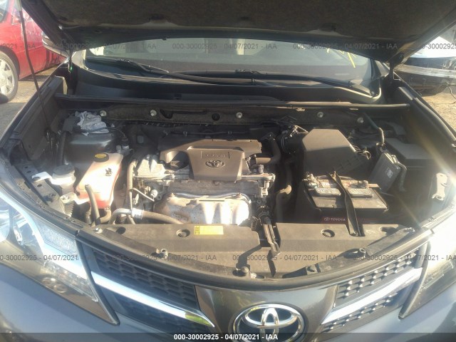 Photo 9 VIN: JTMRFREV7D5020303 - TOYOTA RAV4 