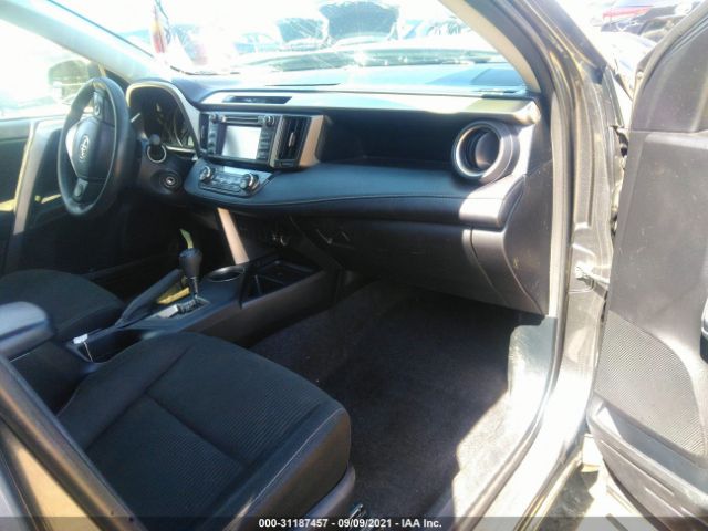 Photo 4 VIN: JTMRFREV7FD168914 - TOYOTA RAV4 