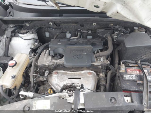 Photo 9 VIN: JTMRFREV7FJ024698 - TOYOTA RAV4 