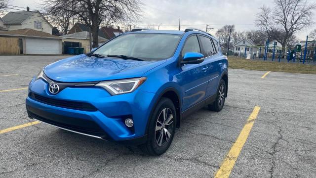 Photo 1 VIN: JTMRFREV7GJ102110 - TOYOTA RAV4 