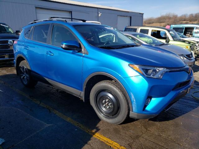 Photo 3 VIN: JTMRFREV7HJ166603 - TOYOTA RAV4 XLE 