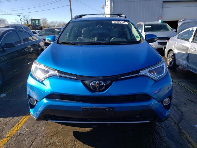 Photo 4 VIN: JTMRFREV7HJ166603 - TOYOTA RAV4 XLE 