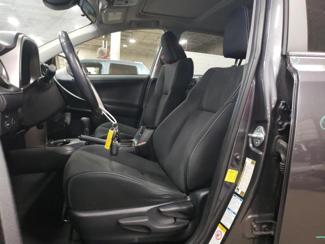 Photo 6 VIN: JTMRFREV7HJ700134 - TOYOTA RAV4 XLE 