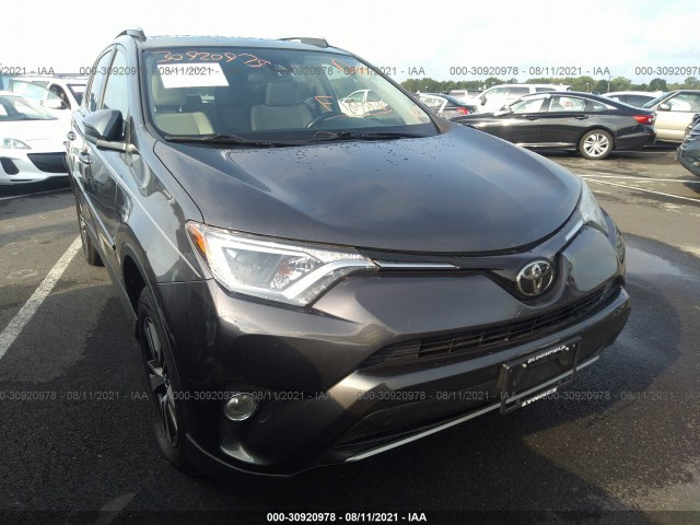 Photo 0 VIN: JTMRFREV7HJ714857 - TOYOTA RAV4 