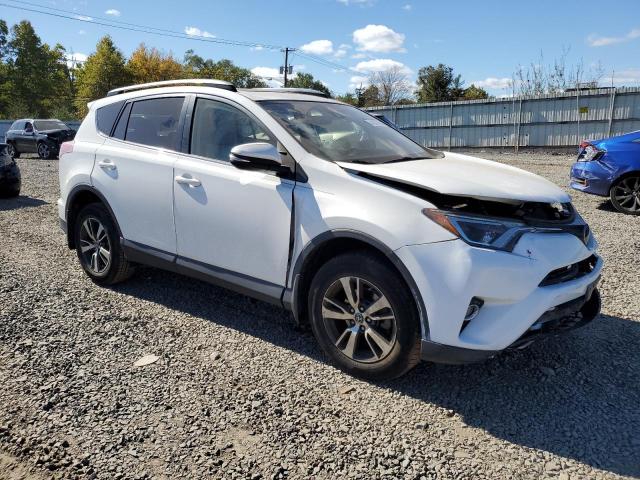 Photo 3 VIN: JTMRFREV7JD233964 - TOYOTA RAV4 ADVEN 