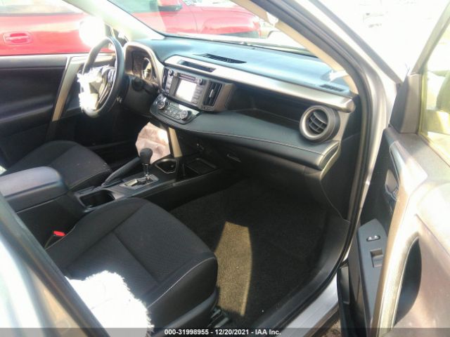 Photo 4 VIN: JTMRFREV7JD235424 - TOYOTA RAV4 