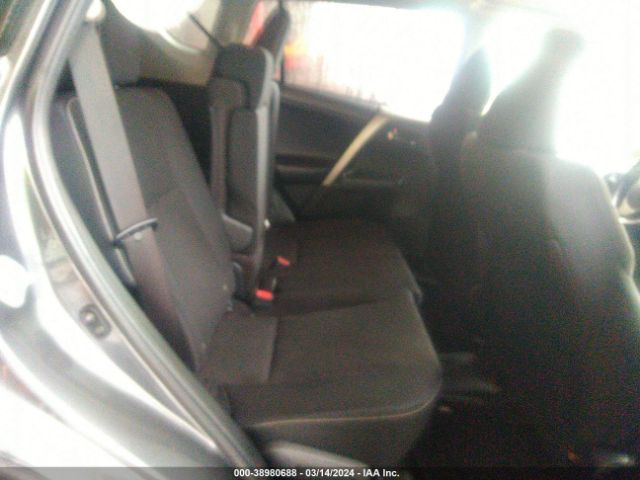 Photo 7 VIN: JTMRFREV7JJ730059 - TOYOTA RAV4 