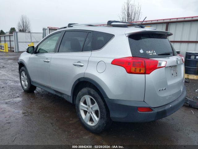 Photo 2 VIN: JTMRFREV8ED077309 - TOYOTA RAV4 