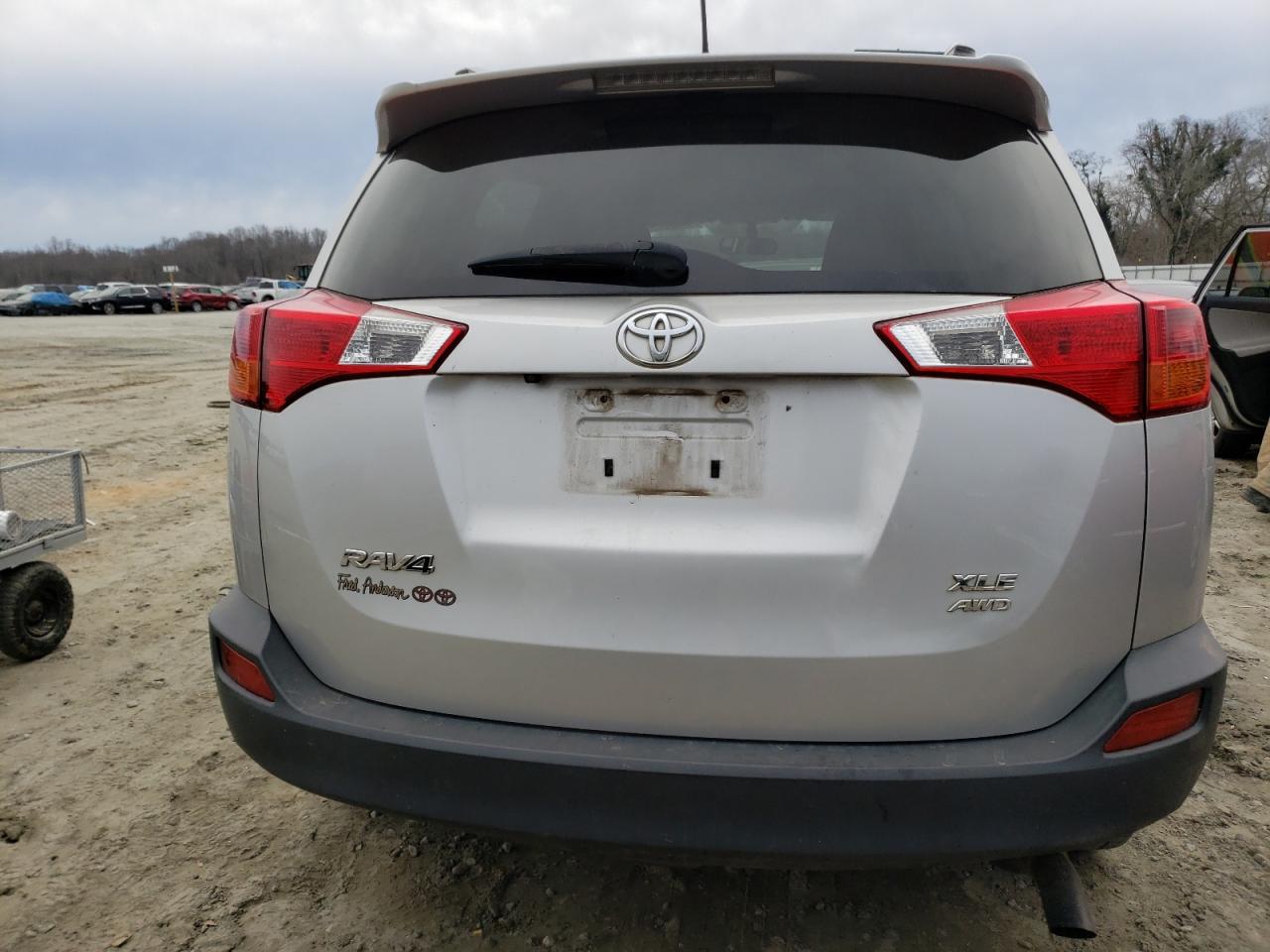 Photo 5 VIN: JTMRFREV8EJ010131 - TOYOTA RAV 4 